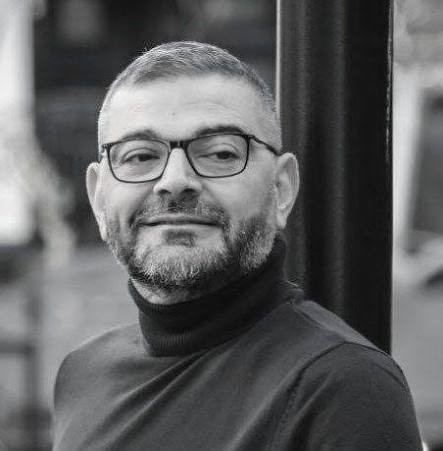صورة أحمد خيري العمري