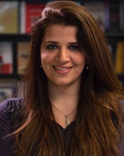 صورة بثينة العيسى